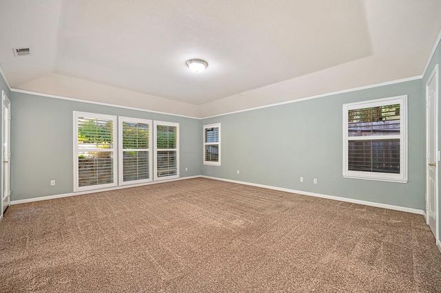 106 Woodview Ct, Folsom, CA 95630