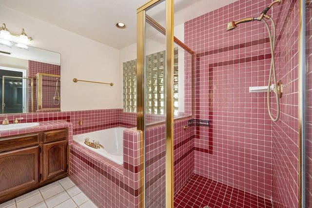 106 Woodview Ct, Folsom, CA 95630