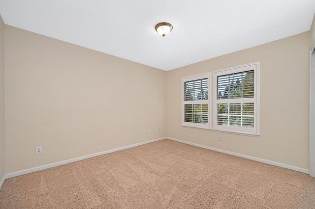106 Woodview Ct, Folsom, CA 95630