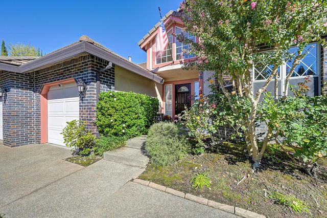 106 Woodview Ct, Folsom, CA 95630