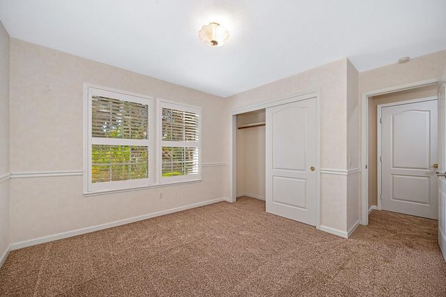 106 Woodview Ct, Folsom, CA 95630