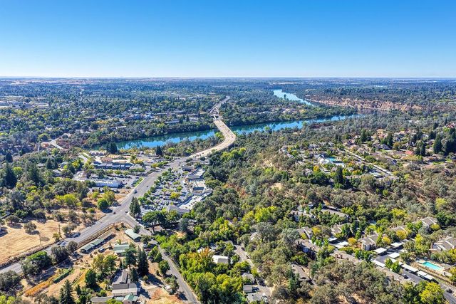 106 Woodview Ct, Folsom, CA 95630