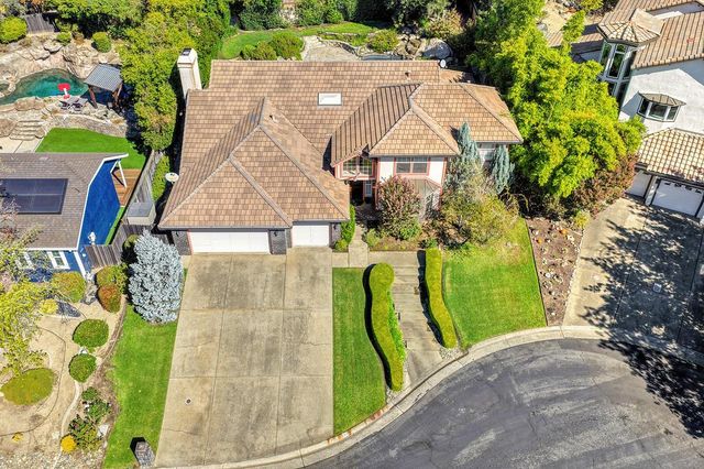 106 Woodview Ct, Folsom, CA 95630