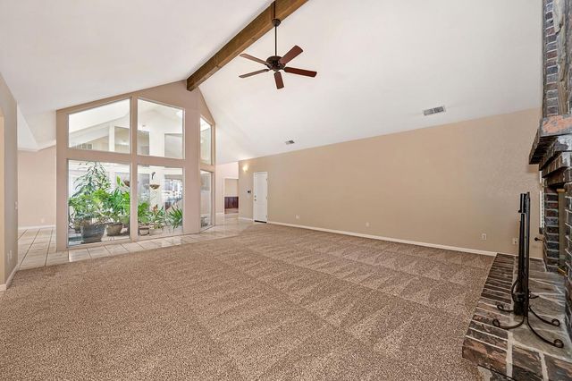 106 Woodview Ct, Folsom, CA 95630