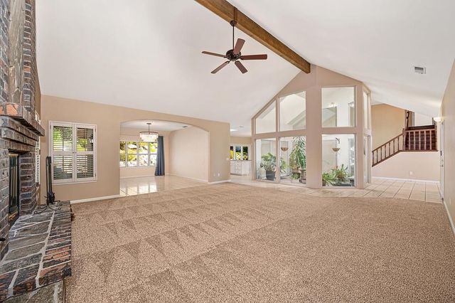106 Woodview Ct, Folsom, CA 95630