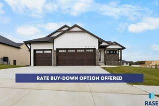 8416 E Spearfish Ct Court, Sioux Falls, SD 57110