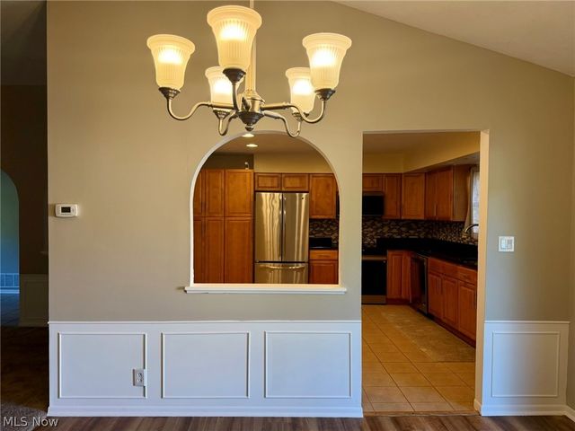 28096 Edgepark Drive, North Olmsted, OH 44070