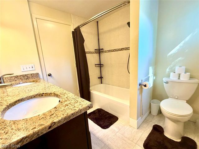 28096 Edgepark Drive, North Olmsted, OH 44070