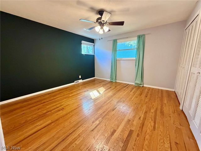 28096 Edgepark Drive, North Olmsted, OH 44070