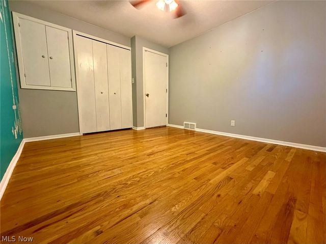 28096 Edgepark Drive, North Olmsted, OH 44070