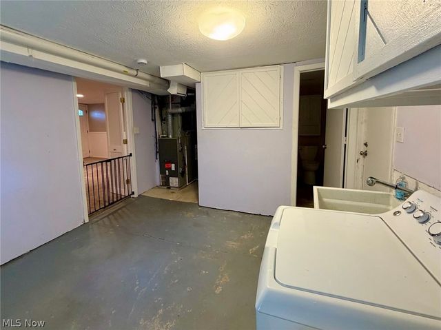 28096 Edgepark Drive, North Olmsted, OH 44070