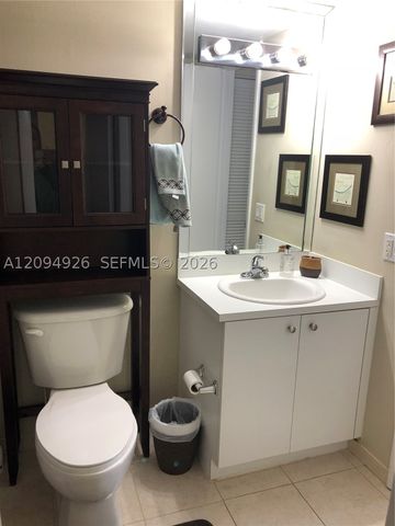13120 SW 92nd Ave B-PH13, Miami, FL 33176