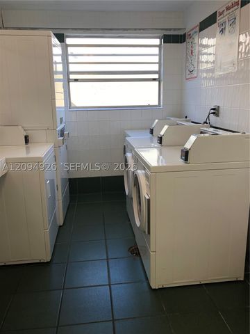 13120 SW 92nd Ave B-PH13, Miami, FL 33176