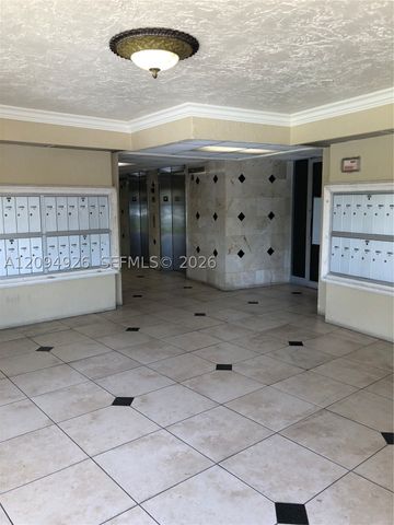13120 SW 92nd Ave B-PH13, Miami, FL 33176