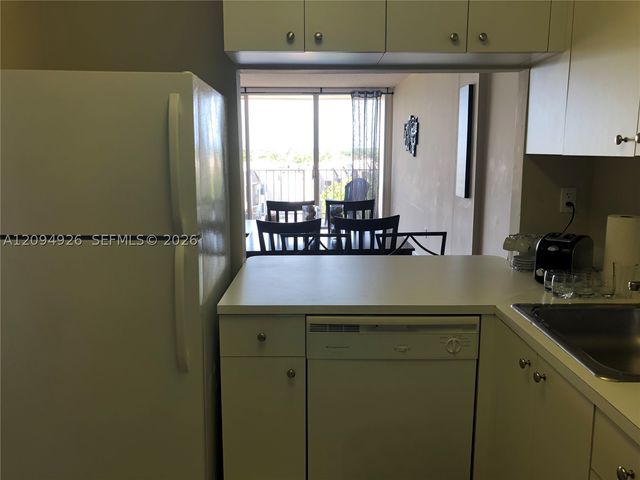 13120 SW 92nd Ave B-PH13, Miami, FL 33176
