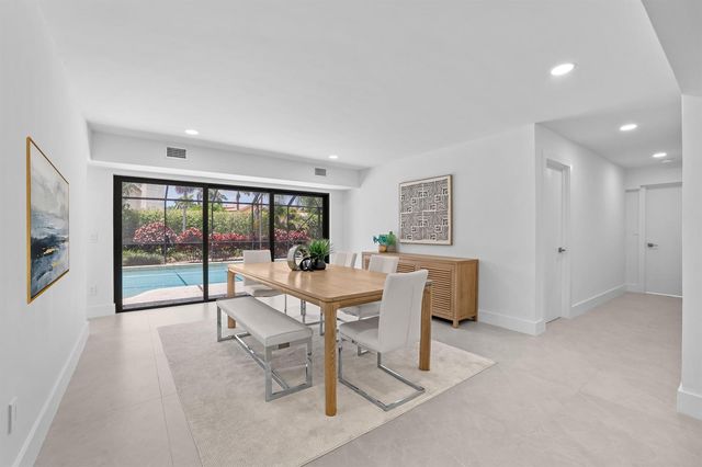 7571 Estrella Circle, Boca Raton, FL 33433