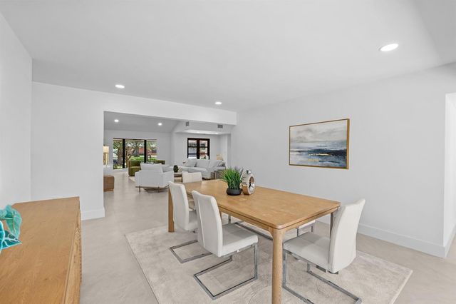 7571 Estrella Circle, Boca Raton, FL 33433