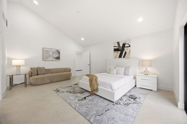 7571 Estrella Circle, Boca Raton, FL 33433