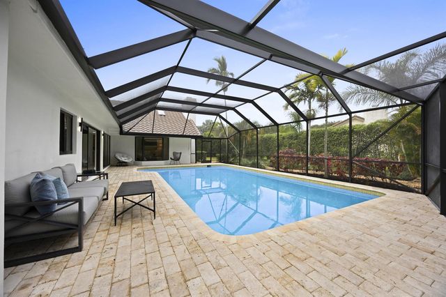7571 Estrella Circle, Boca Raton, FL 33433
