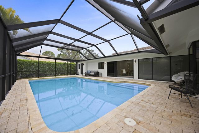 7571 Estrella Circle, Boca Raton, FL 33433