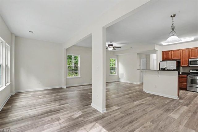 509 Alexia LN, Yorktown, VA 23690