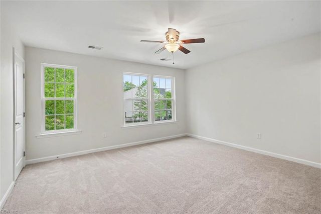 509 Alexia LN, Yorktown, VA 23690