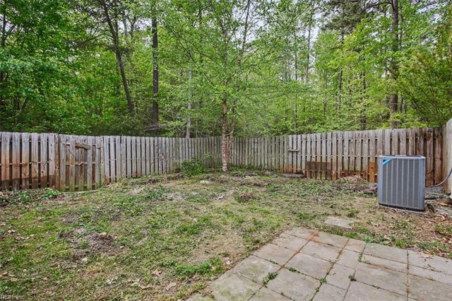 509 Alexia LN, Yorktown, VA 23690