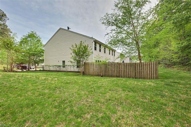 509 Alexia LN, Yorktown, VA 23690