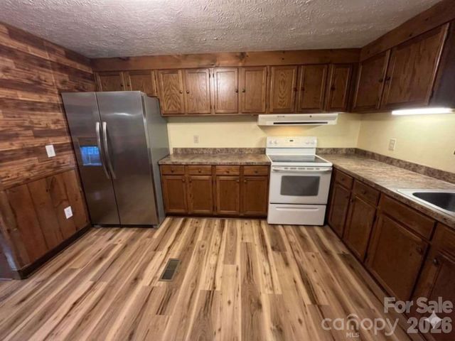 163 Barkley Drive, Mooresboro, NC 28114