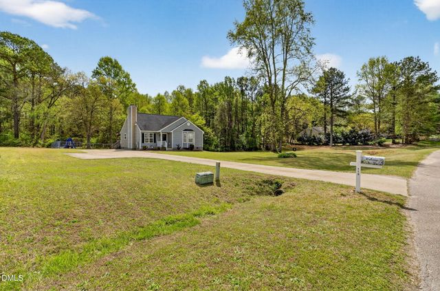 113 N Valley Drive, Louisburg, NC 27549