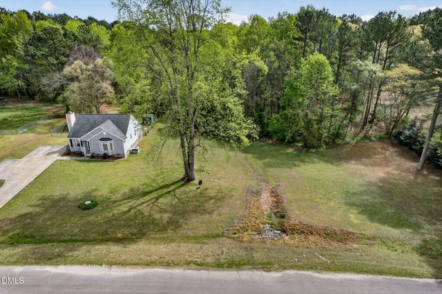 113 N Valley Drive, Louisburg, NC 27549