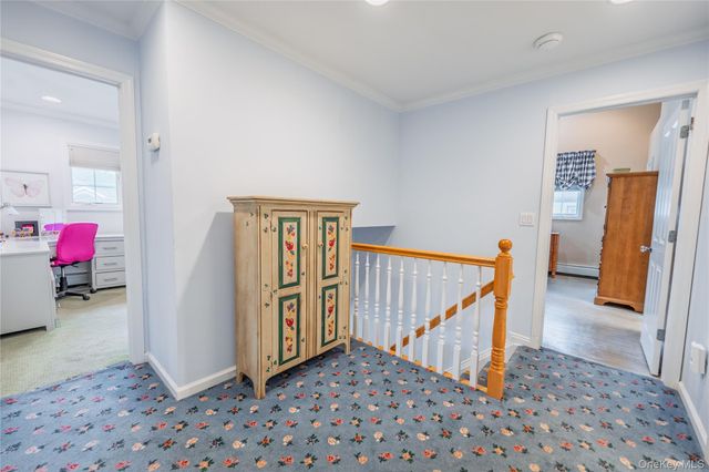 19 Howland Road, East Rockaway, NY 11518