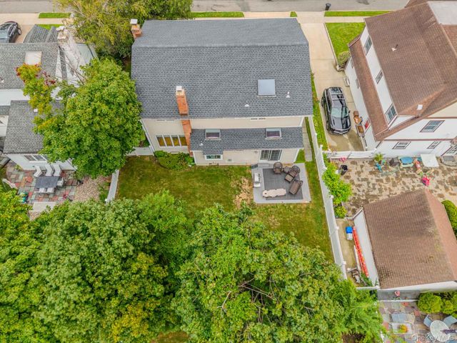 19 Howland Road, East Rockaway, NY 11518