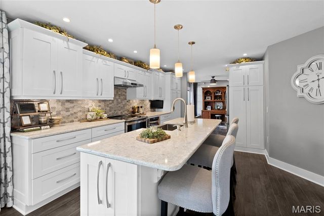 1005 Bradington Court, Columbia, IL 62236