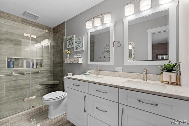 1005 Bradington Court, Columbia, IL 62236