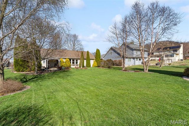 1005 Bradington Court, Columbia, IL 62236