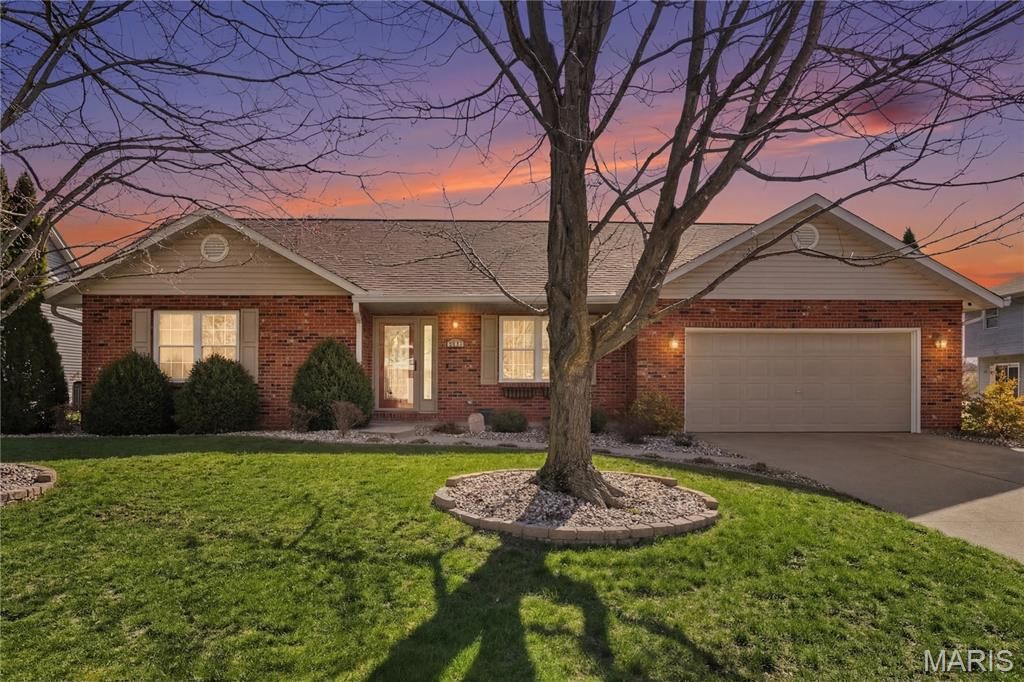 1005 Bradington Court, Columbia, IL 62236
