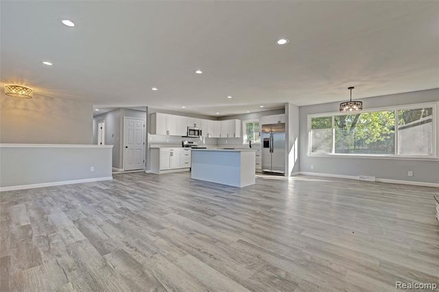 6342 Restwood Drive, Linden, MI 48451