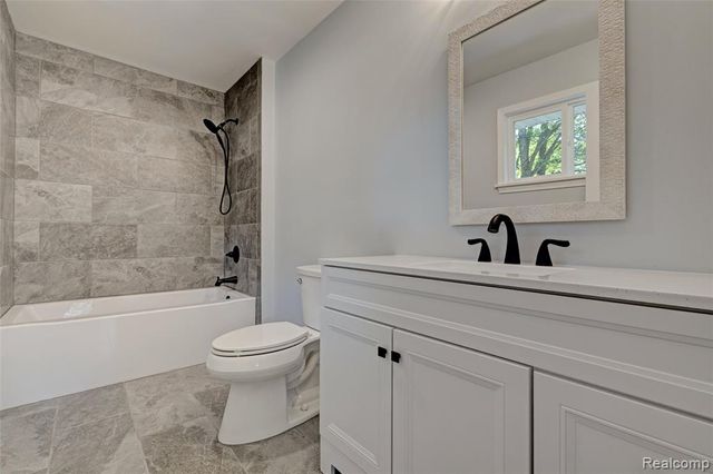 6342 Restwood Drive, Linden, MI 48451