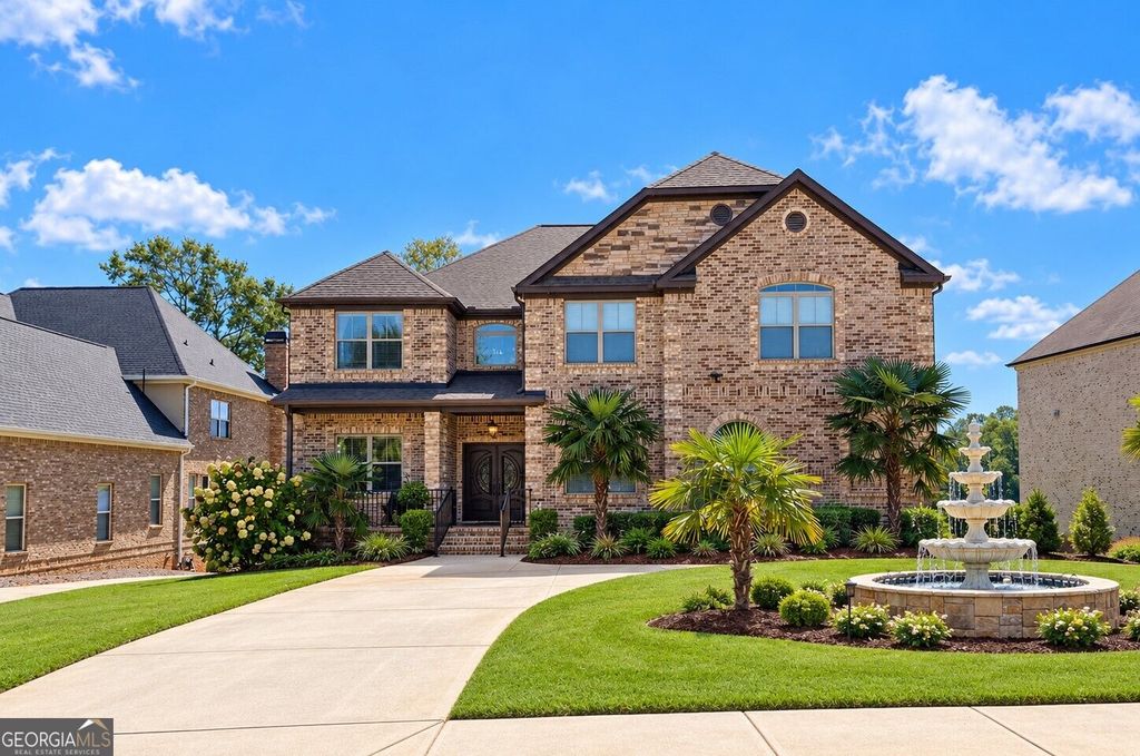 913 Fire Thorn Drive, Hampton, GA 30228 — exterior