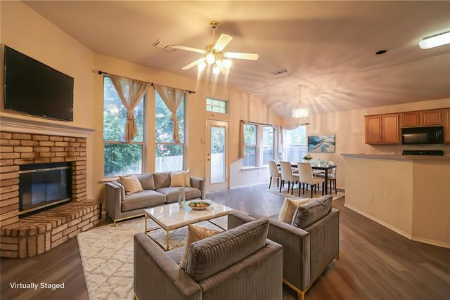 2004 Lennox Lane, Arlington, TX 76018