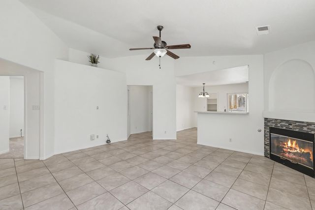 616 Valley Meadows Drive NE, Rio Rancho, NM 87144