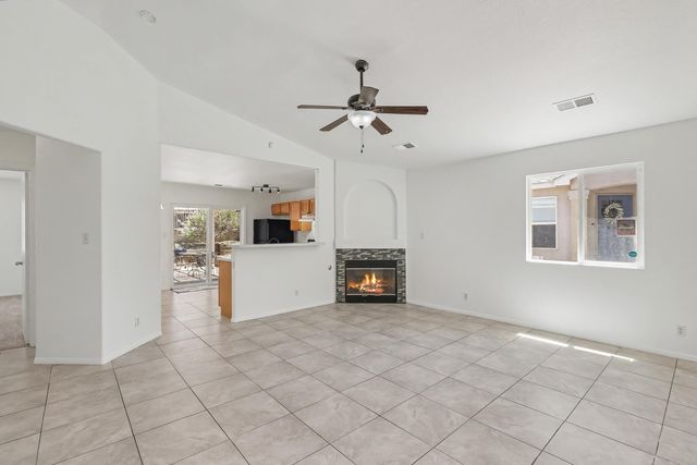 616 Valley Meadows Drive NE, Rio Rancho, NM 87144