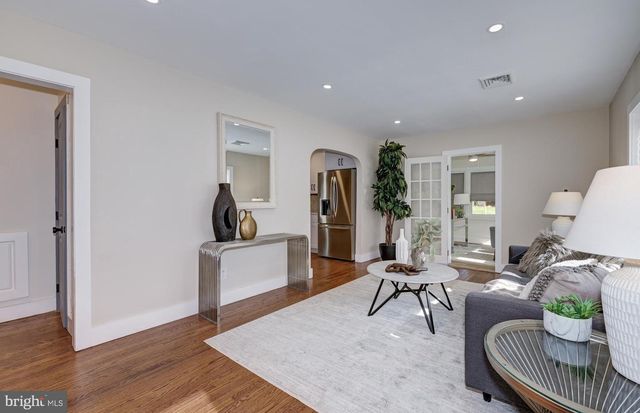 1500 OAK AVENUE, Haddon Heights, NJ 08035