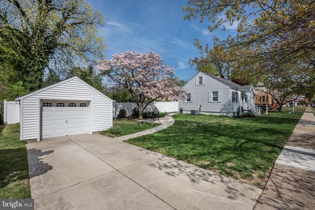 1500 OAK AVENUE, Haddon Heights, NJ 08035