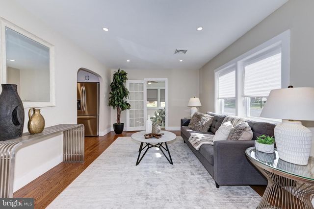 1500 OAK AVENUE, Haddon Heights, NJ 08035