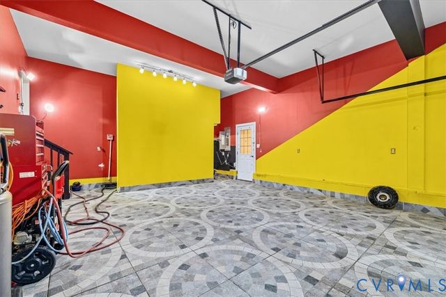 2909 Laurel Woods Ln, Richmond, VA 23233