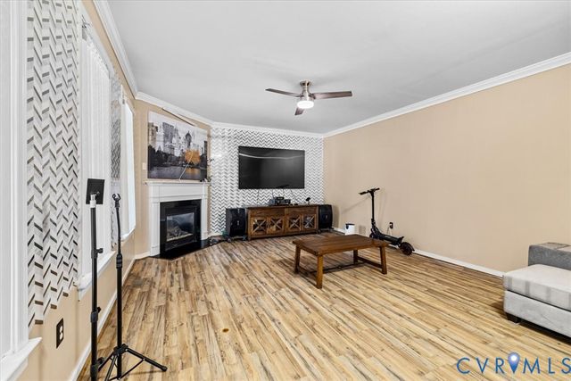 2909 Laurel Woods Ln, Richmond, VA 23233
