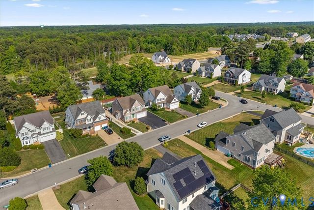 2909 Laurel Woods Ln, Richmond, VA 23233