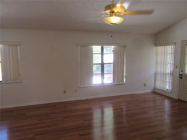 8423 SEMINOLE BLVD 203, Seminole, FL 33772